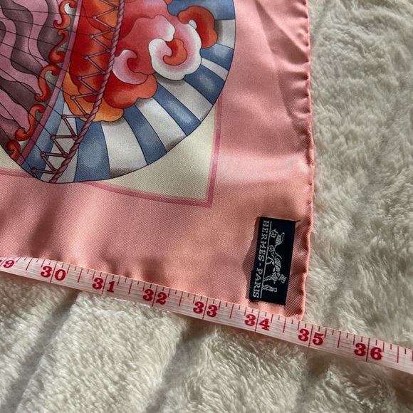 Authentic Hermes Scarf 100%silk  🧣 - Picture 9 of 16